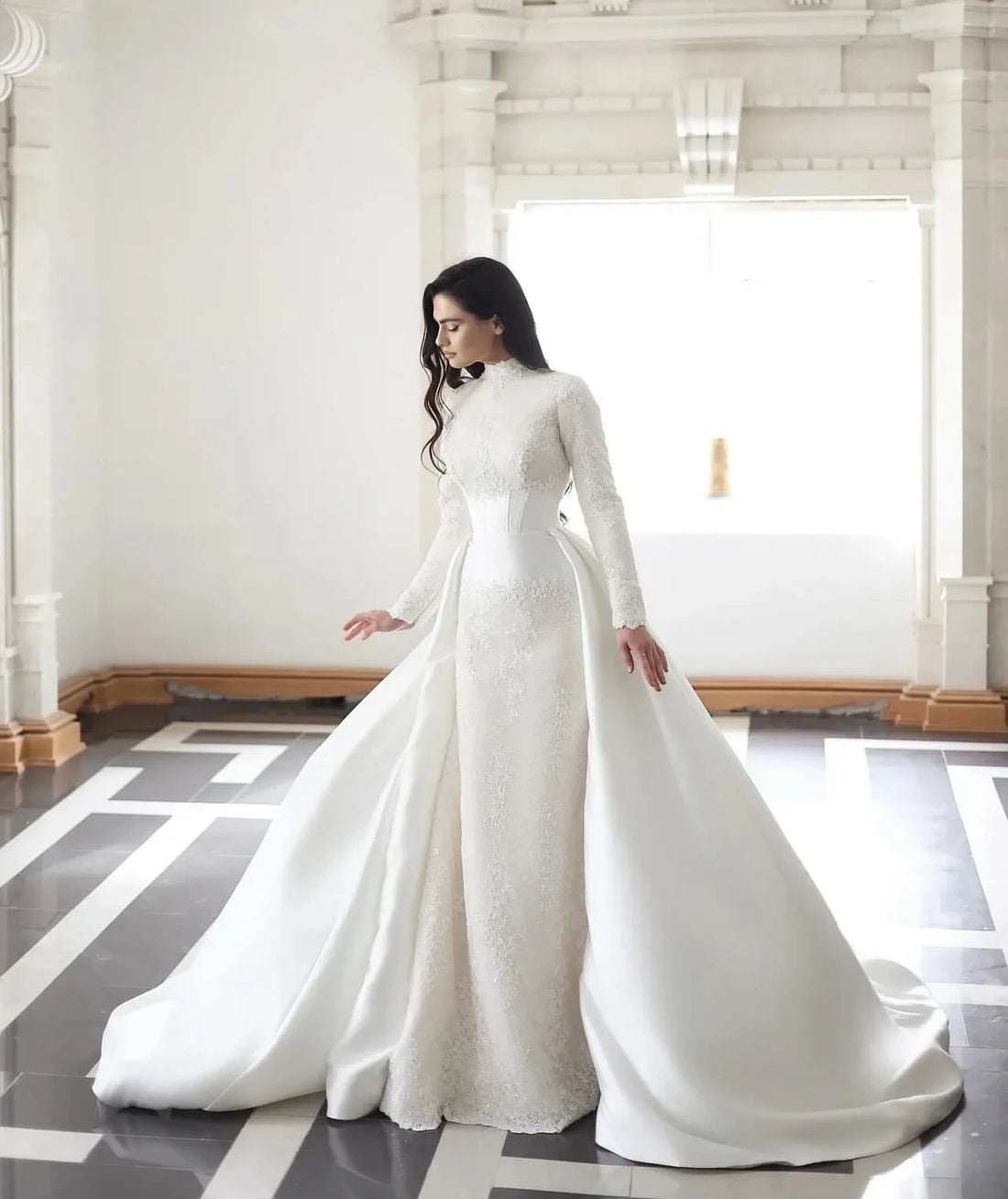 Arabic mermaid wedding dress white ivory long sleeves pleats lace Muslim satin bridal gown