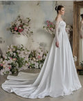 Long sleeves satin - side angle