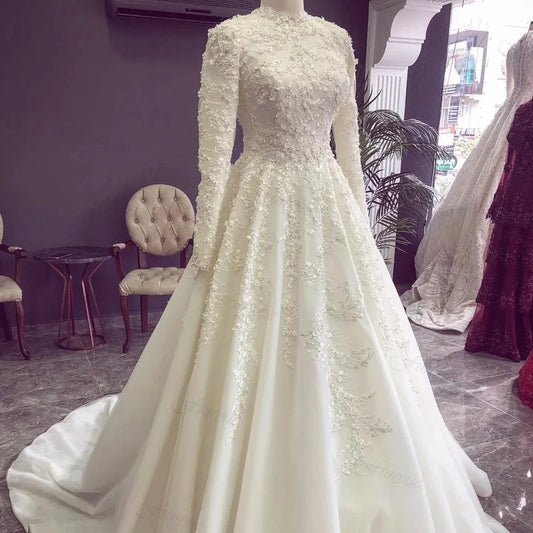 Amazing V-neck Appliqued Lace Illusion Back Mermaid Vestido De Noiva Stunning Cap Sleeve Wedding Dresses Formal Gowns Customized