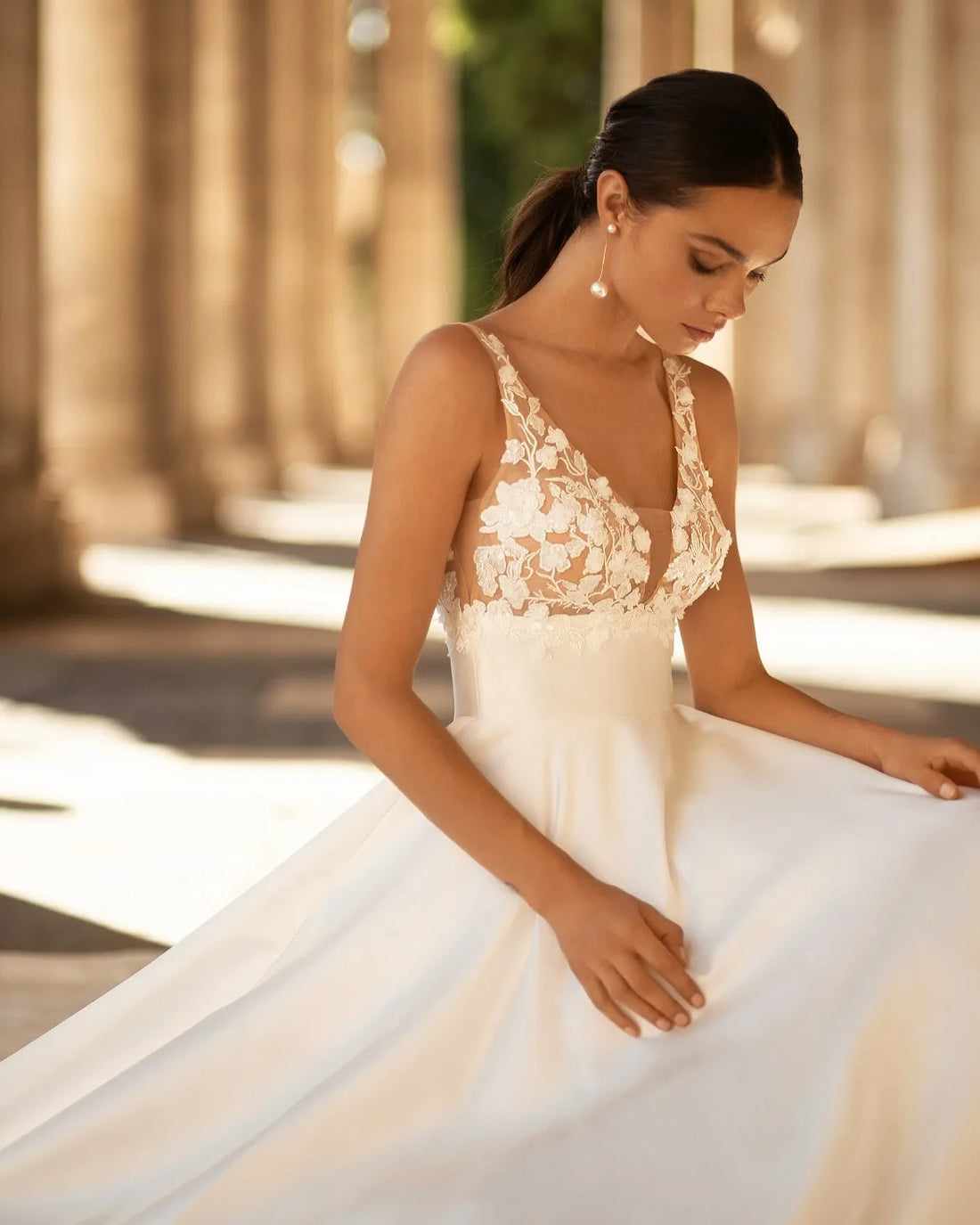 Lace Satin Wedding Dresses Customized Sexy Backless V-Neck A-Line Women Bridal Dresses - Image 1