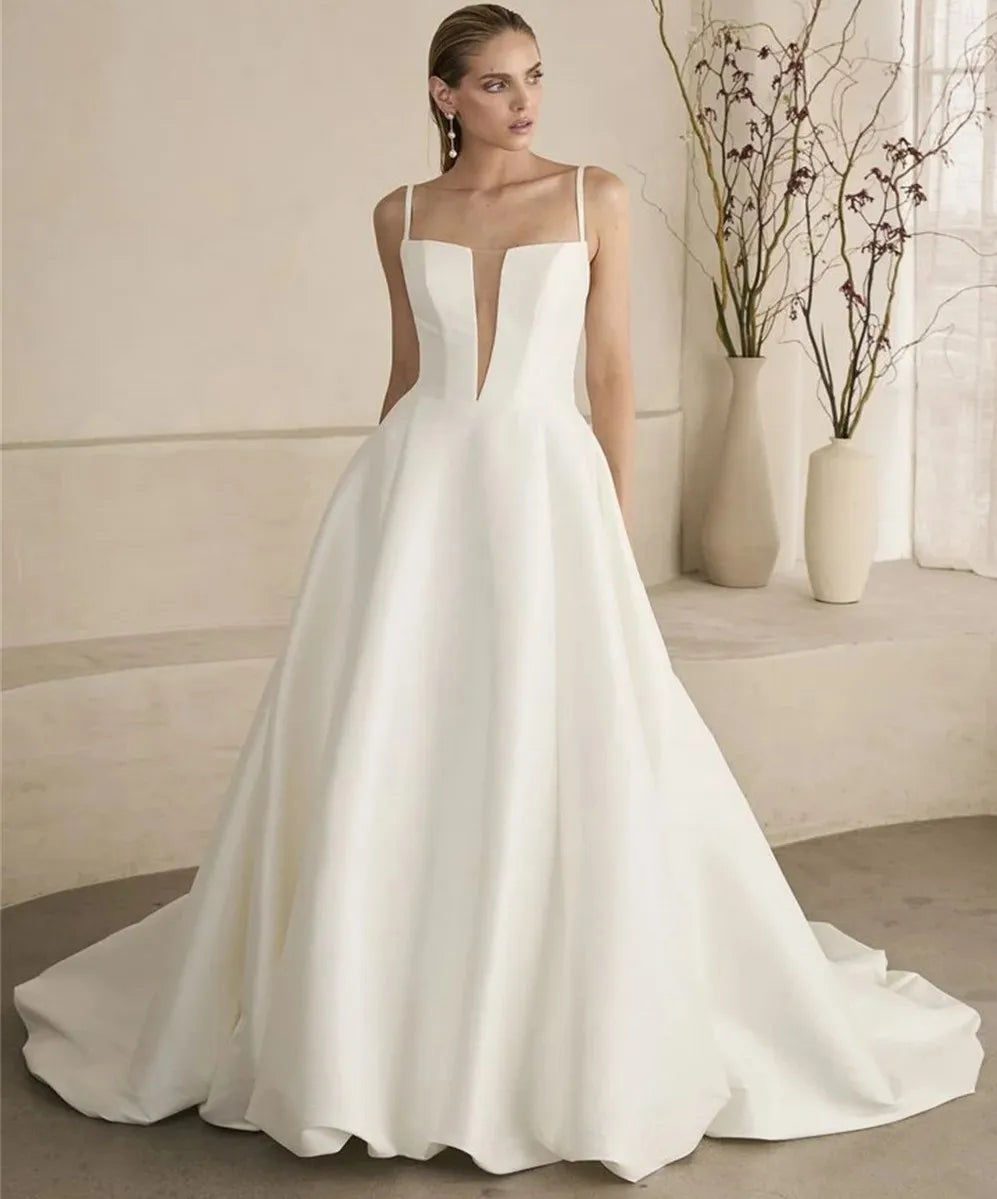 Simple A-Line Wedding Dresses 2026 Spaghetti Strap V-neck Sleeveless Soft Satin Princess Bridal Gowns vestidos de novia