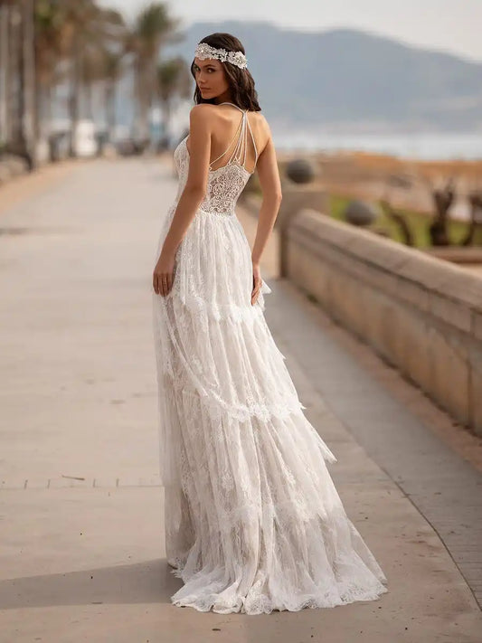 A Line Tiered Cutout Lace Wedding Dress Plus Size Boho Beach Customized Backless Spaghetti Halter Straps Photoshoot Bridal Gown