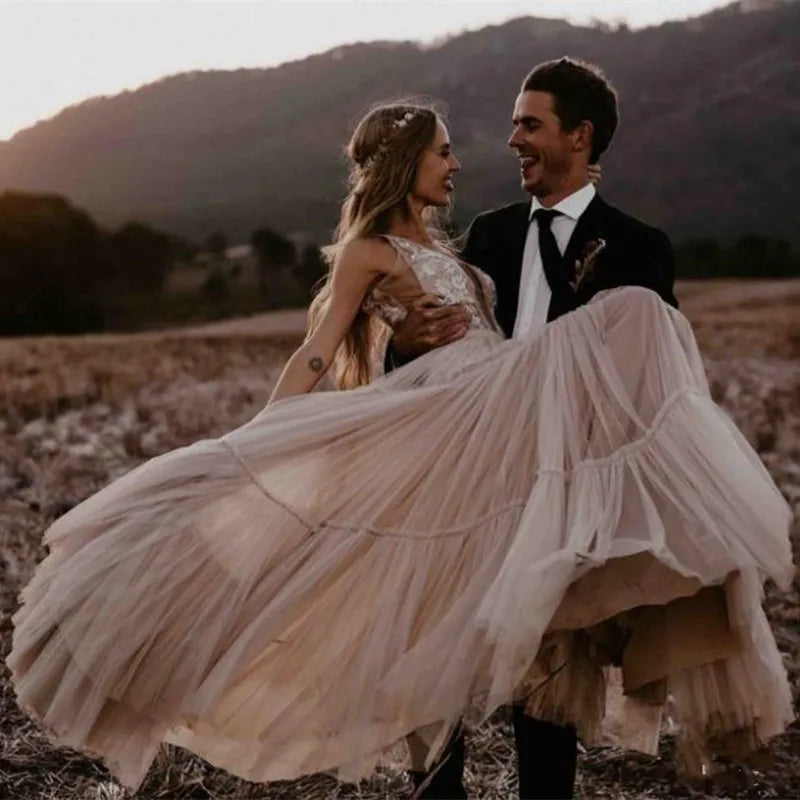 Vintage Bohemian Boho Wedding Dresses Sexy Deep V-Neck Backless Boho Country Style Bridal Gown Romantic Beach Vestido Customized