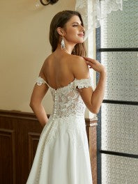Wedding Dresses Lace Applique Sweep Train Sweetheart Neckline Bridal Gowns Corset Back Vestidos De Novia