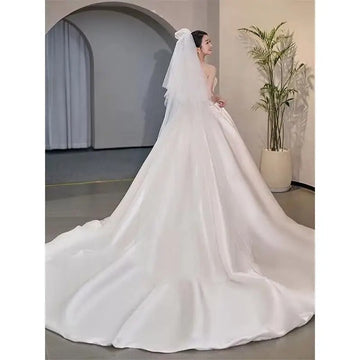 New Arrivals Strapless Neck Zip Up Back Beading Satin Ball Gown Wedding Dress With 100cm Chapel Train Robe De Mariée